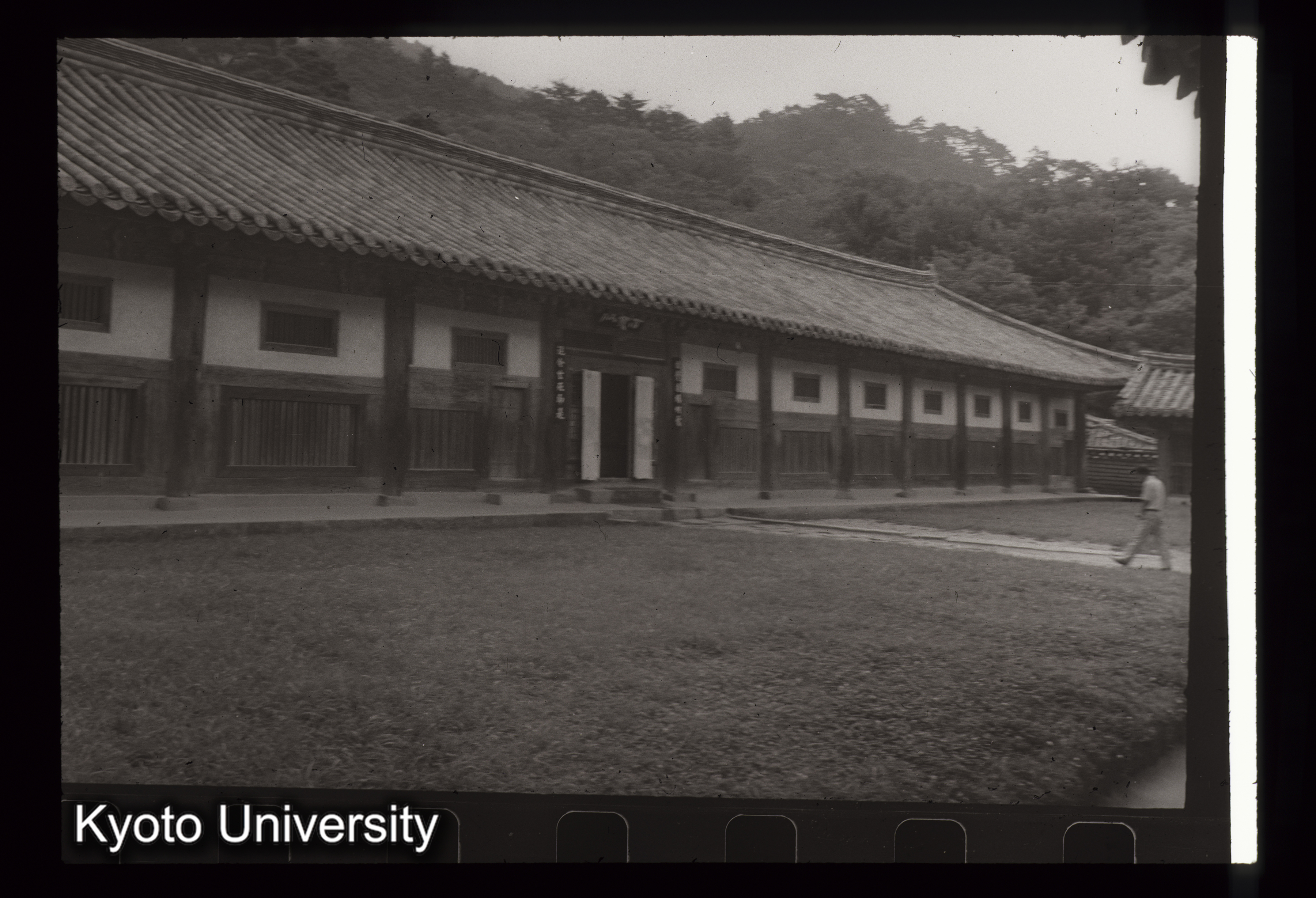 1_海印寺蔵経板庫 修多羅蔵（南屋）北面（1488） (1)