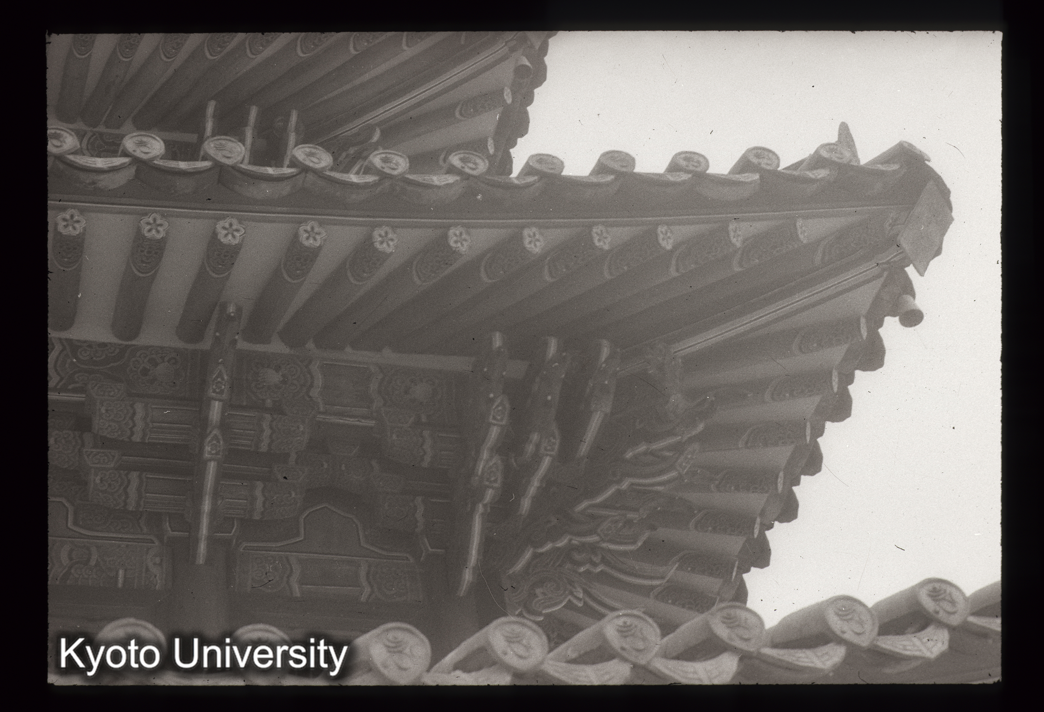 30_法住寺捌相殿 第2層隅軒見上げ (1)