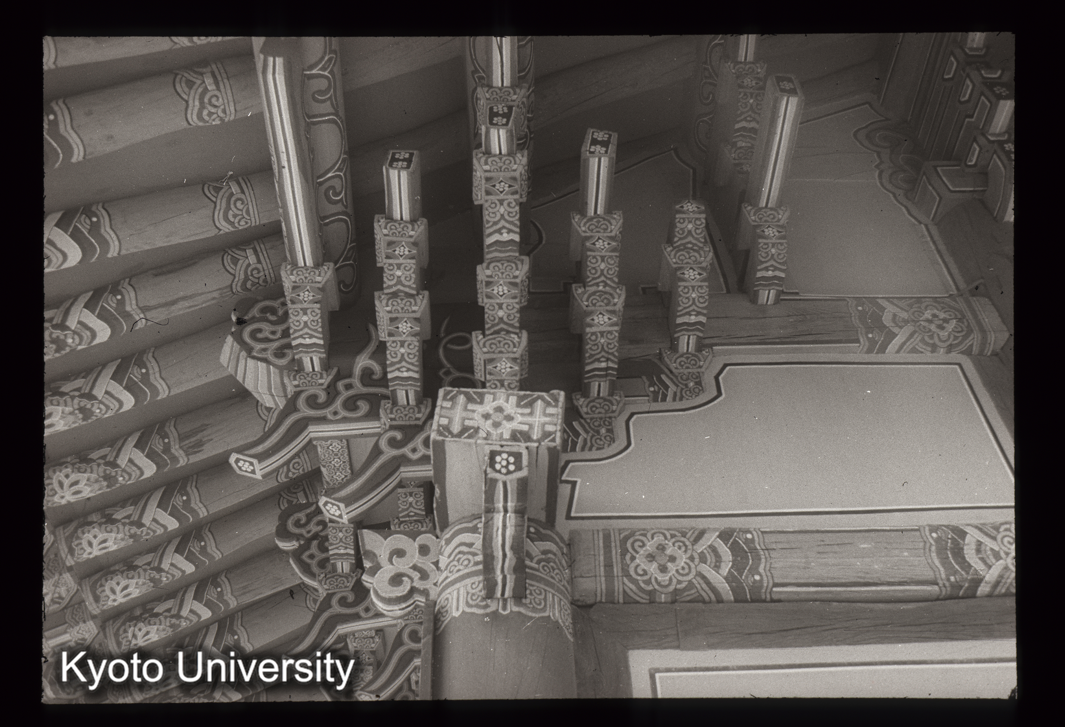 73_開心寺大雄宝殿 隅斗栱側面 (1)