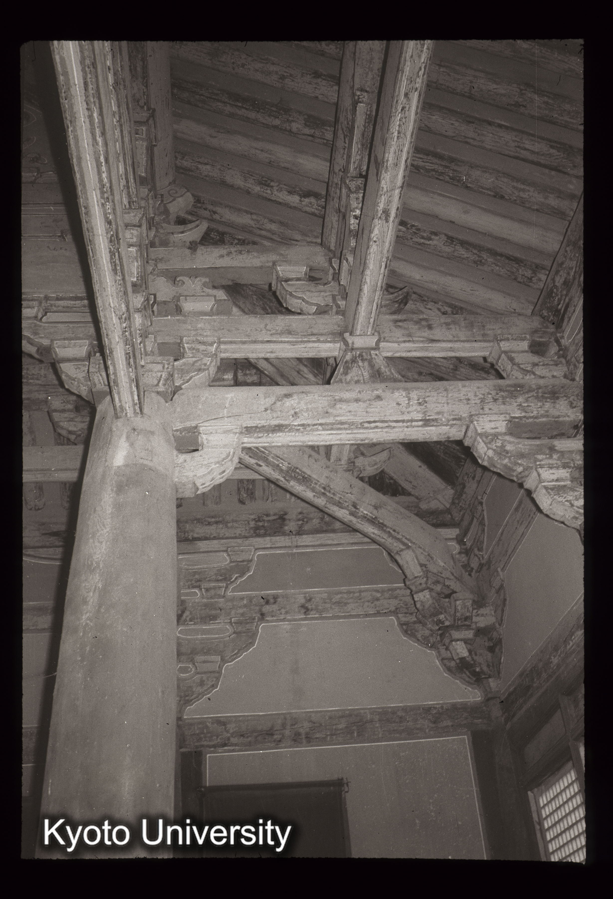 108_浮石寺無量寿殿 内部構架（入側・隅） (1)