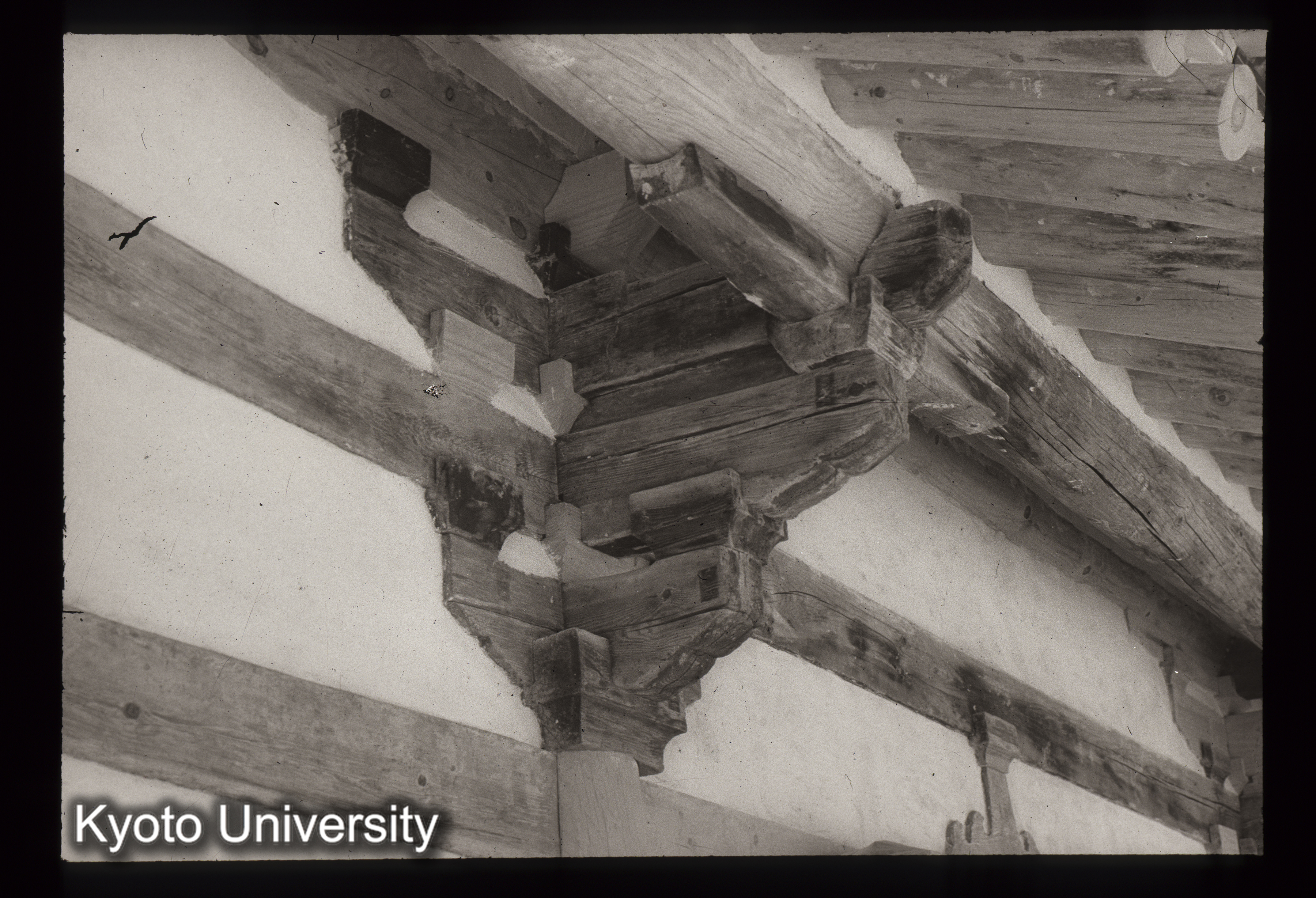 124_鳳停寺極楽殿 栱包 (1)