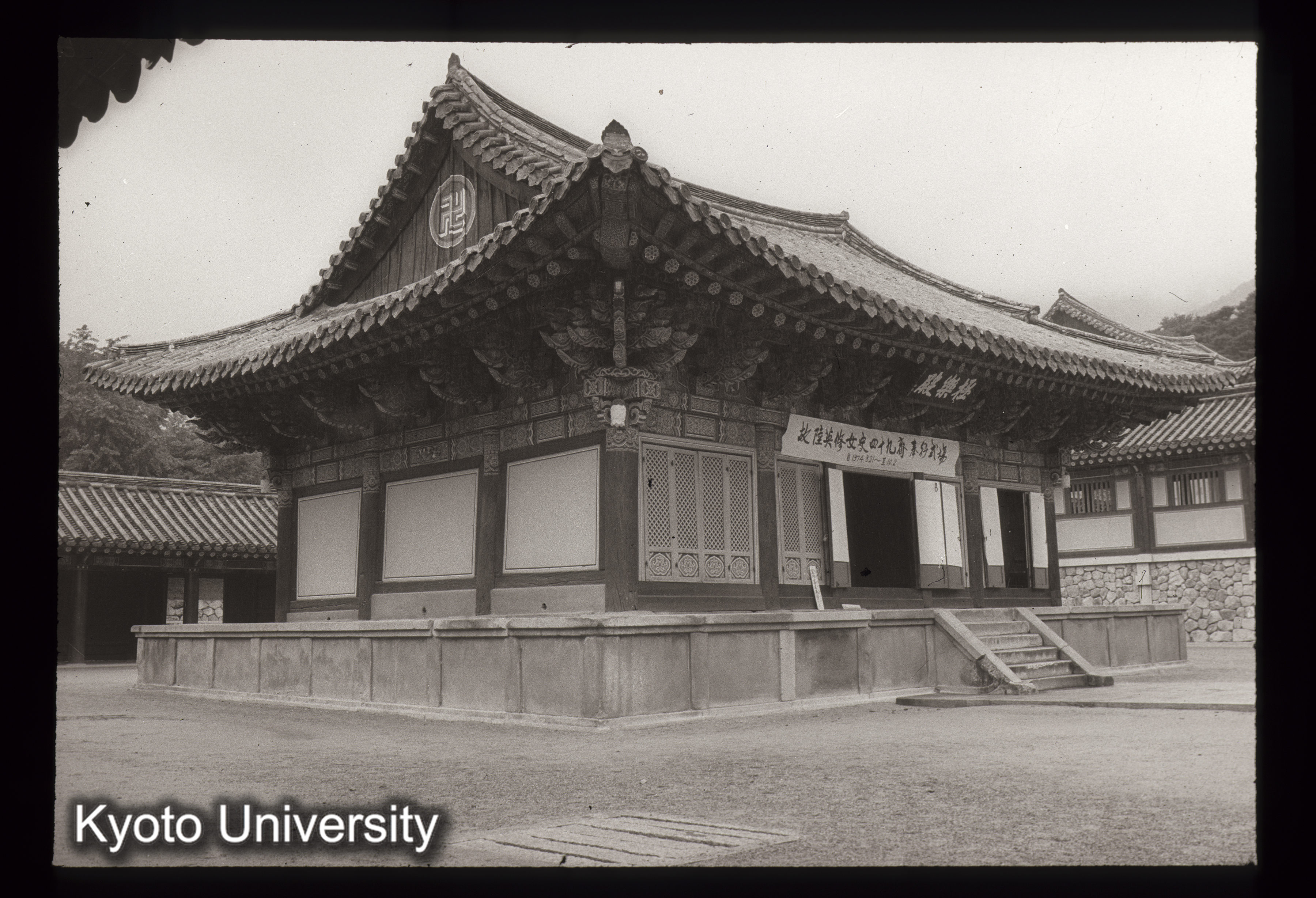 171_仏国寺極楽殿 正側面 (1)