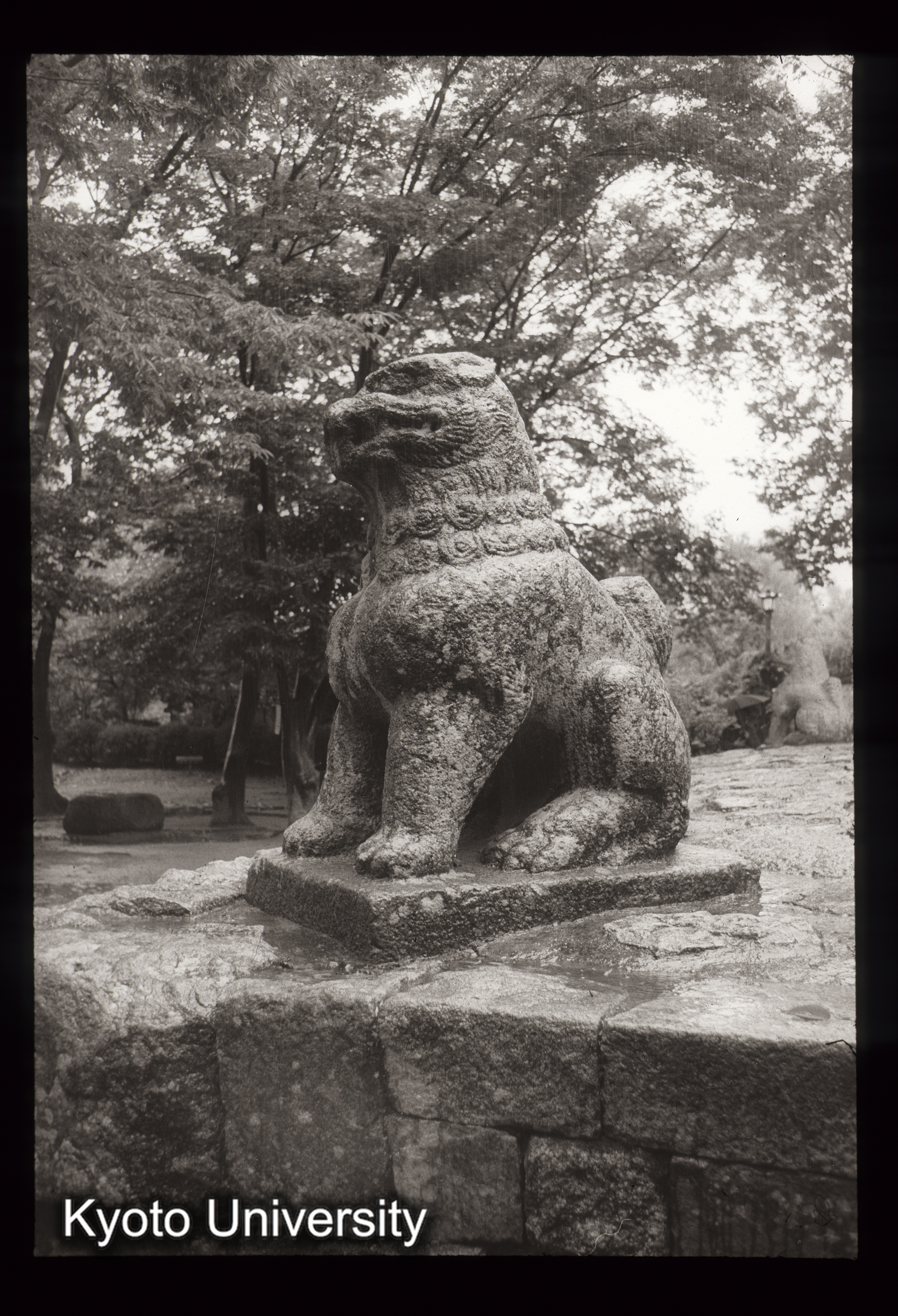 178_慶州 塼塔四隅の獅子 (1)