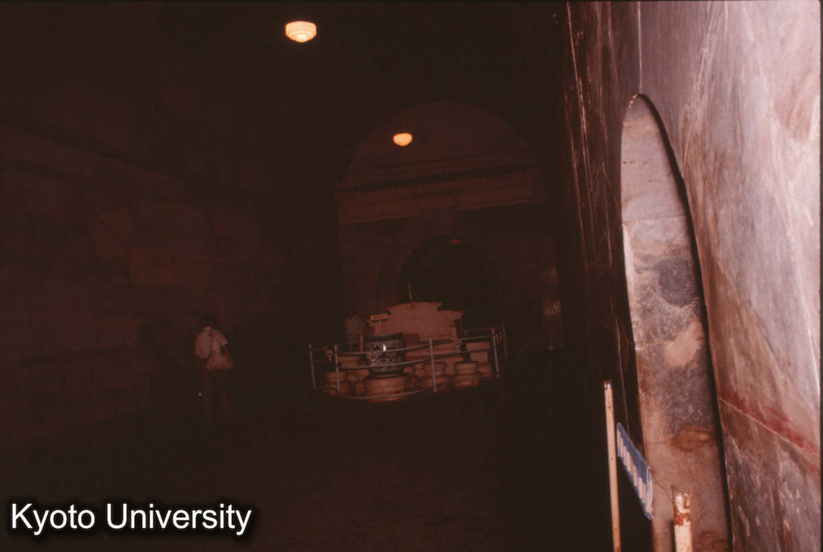 63_定陵地宮 中殿 (1)