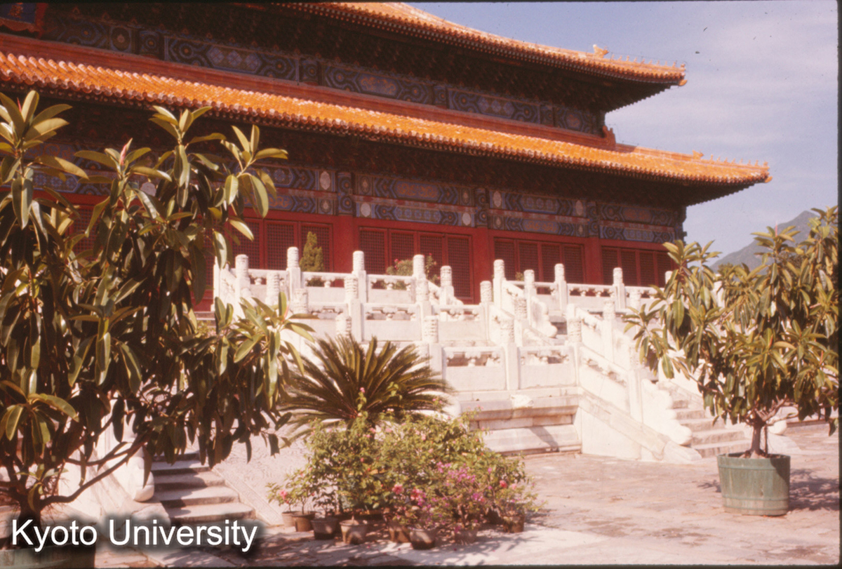 71_長陵 稜恩殿正面_75 (1)