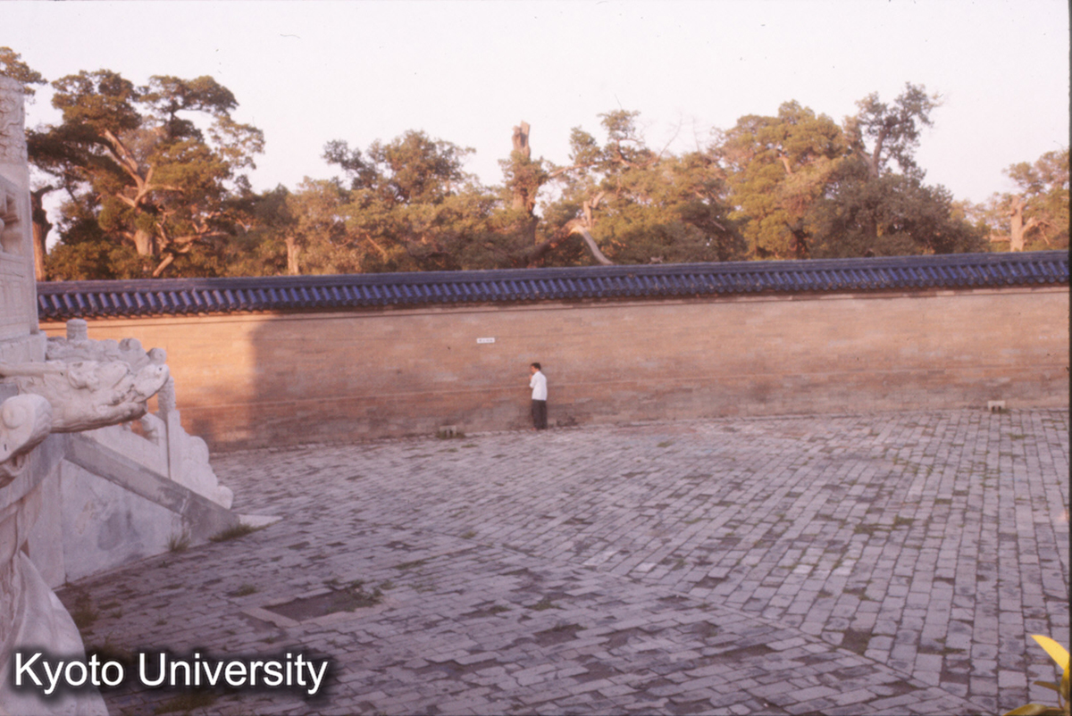 95_天壇皇穹宇 円墻 (1)