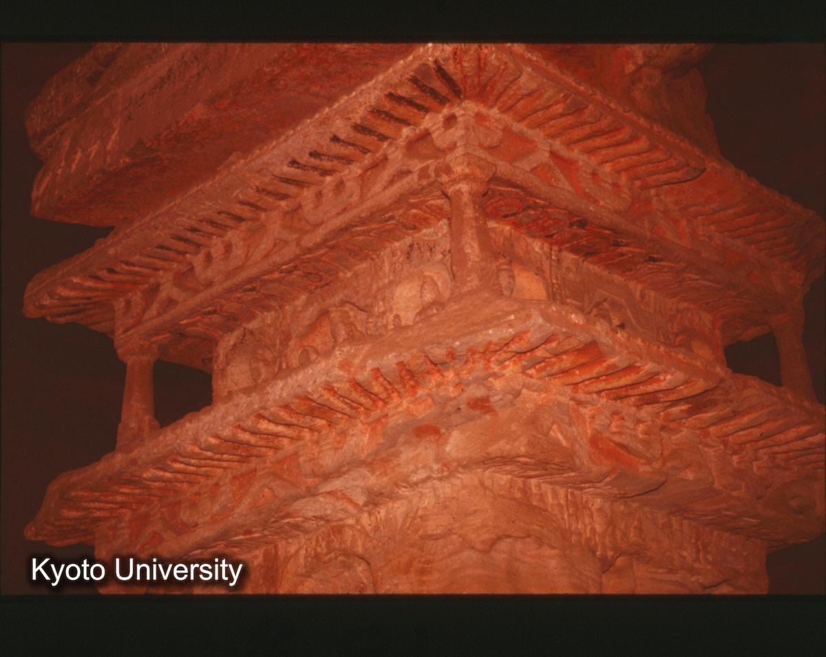 168_雲岡2窟柱塔細部_75 (1)