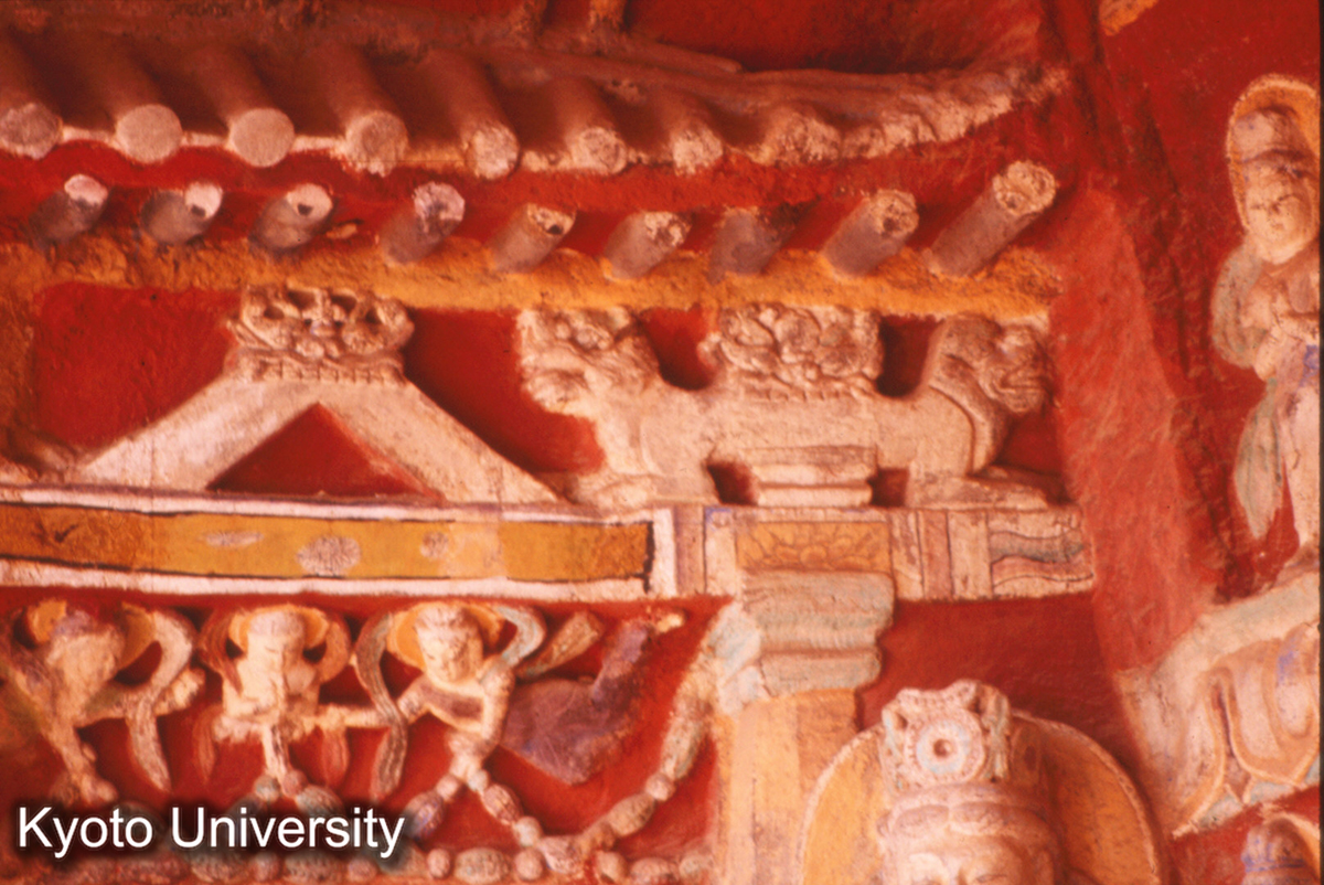 195_雲岡12窟外陣西壁上層獣形斗栱_75 (1)