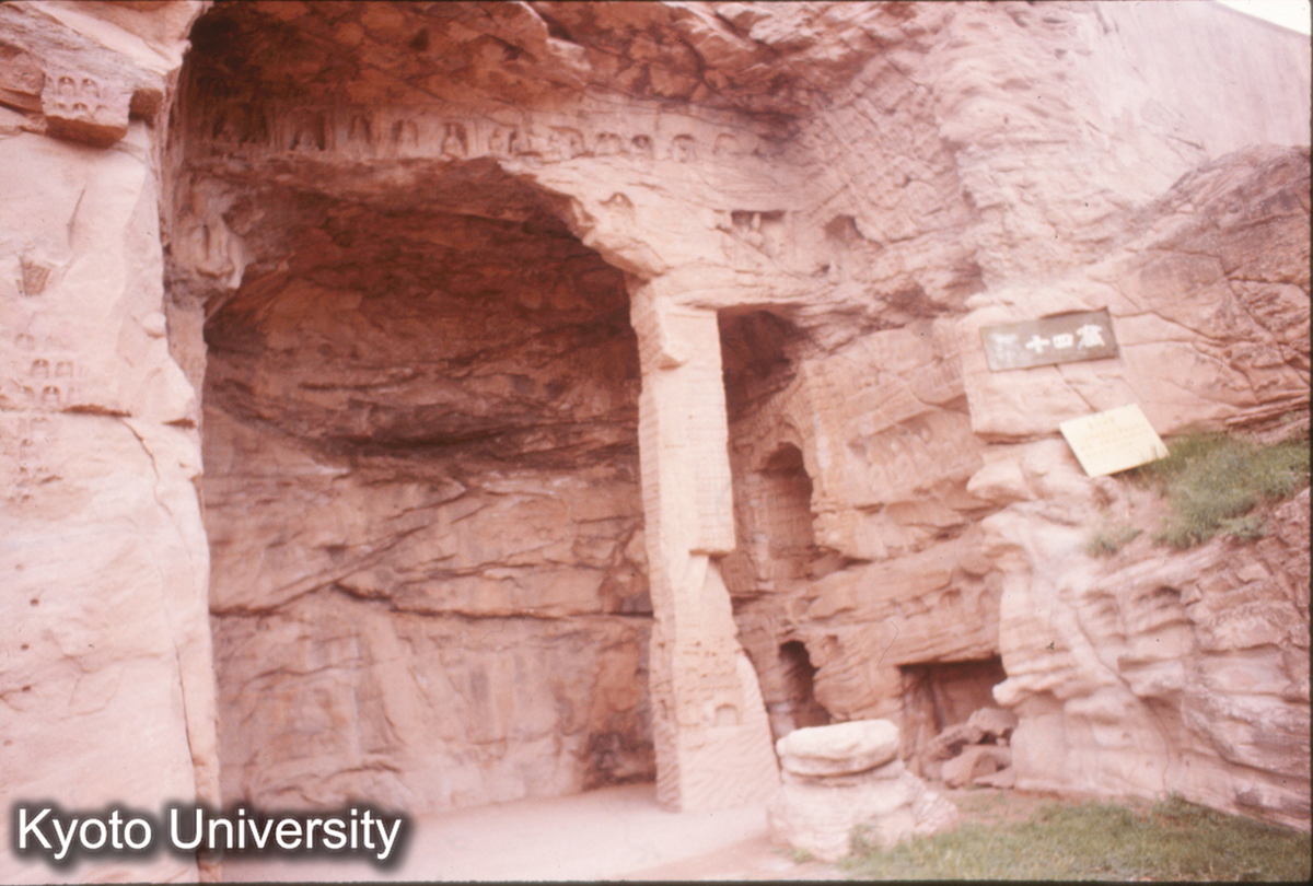 198_雲岡14窟正面 (1)