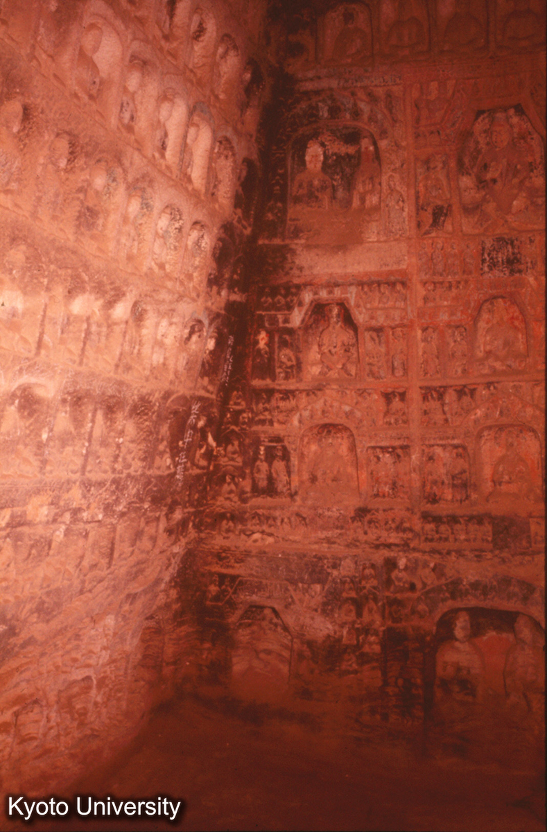 225_雲岡50窟内部西北隅 (1)