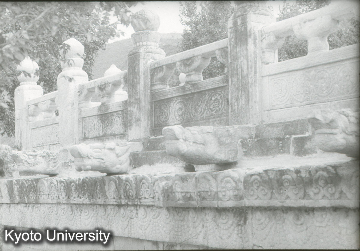 2_居庸関 台基螭首 (1)