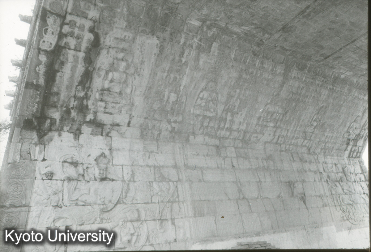 3_居庸関 壁彫 (1)