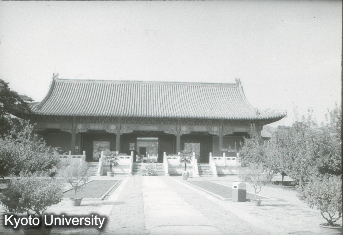 29_長陵稜恩門 正面 (1)