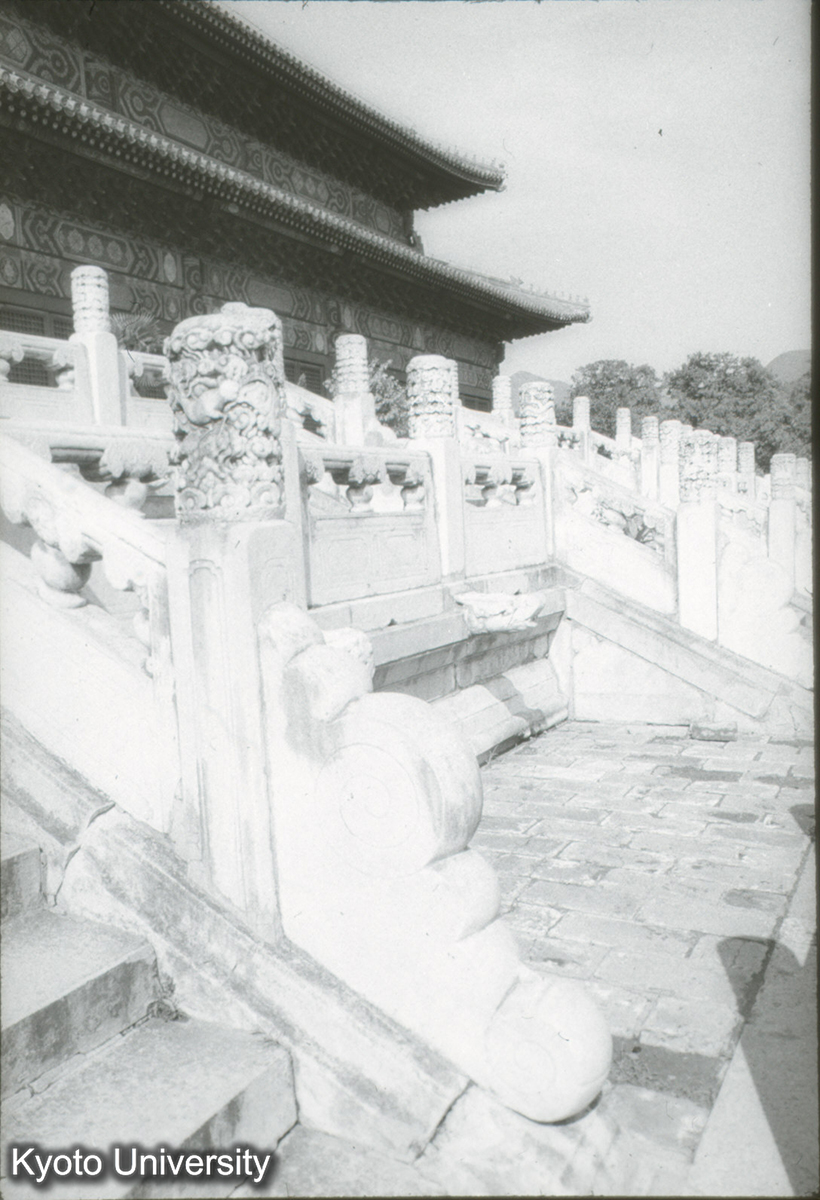 37_長陵稜恩殿 抱鼓石 (1)