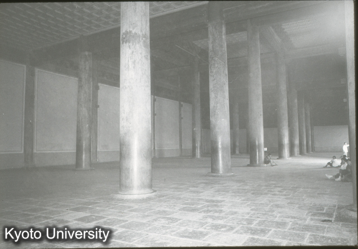 38_長陵稜恩殿 内部全景 (1)