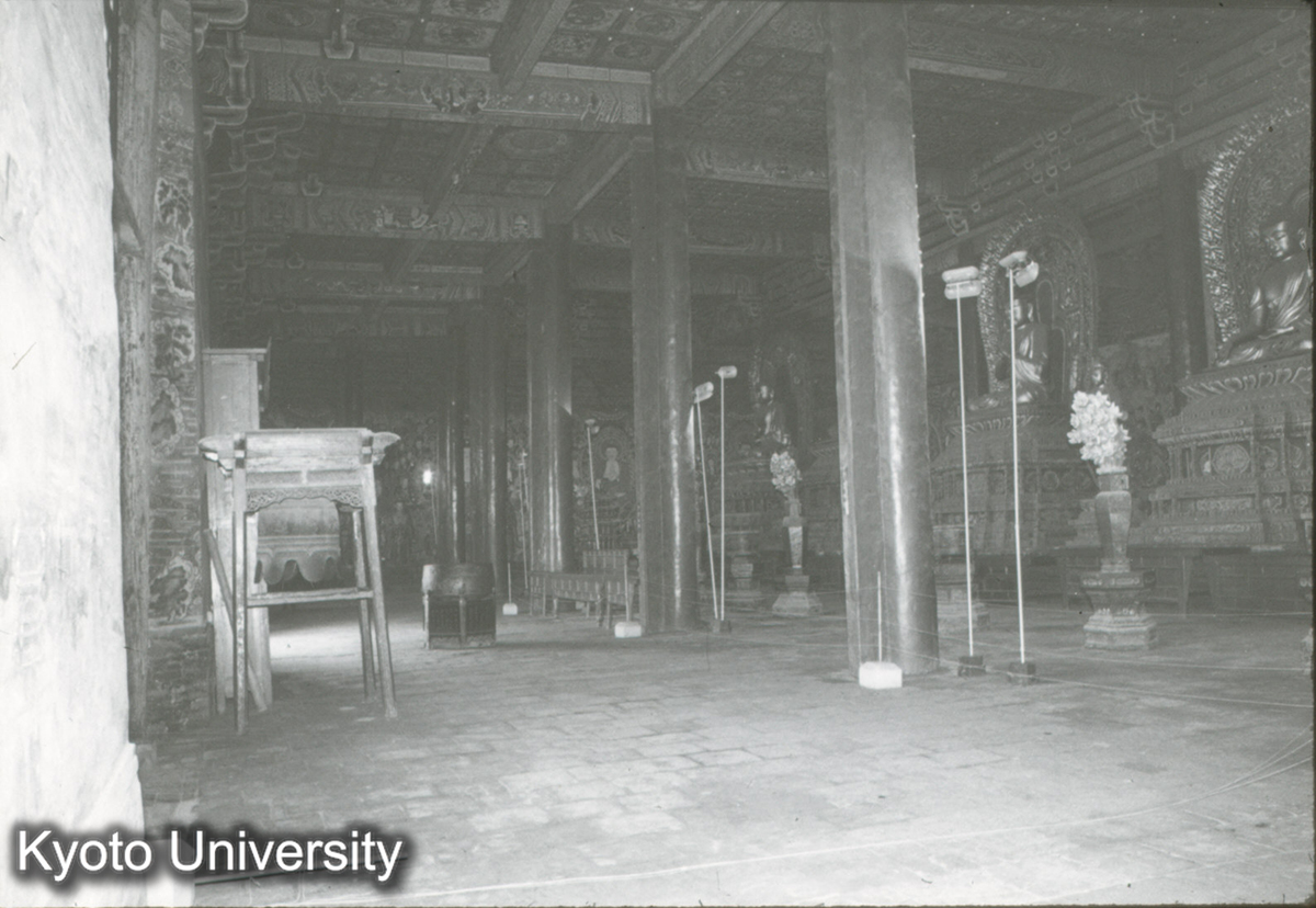 55_上華厳寺大雄宝殿 内部全景 (1)