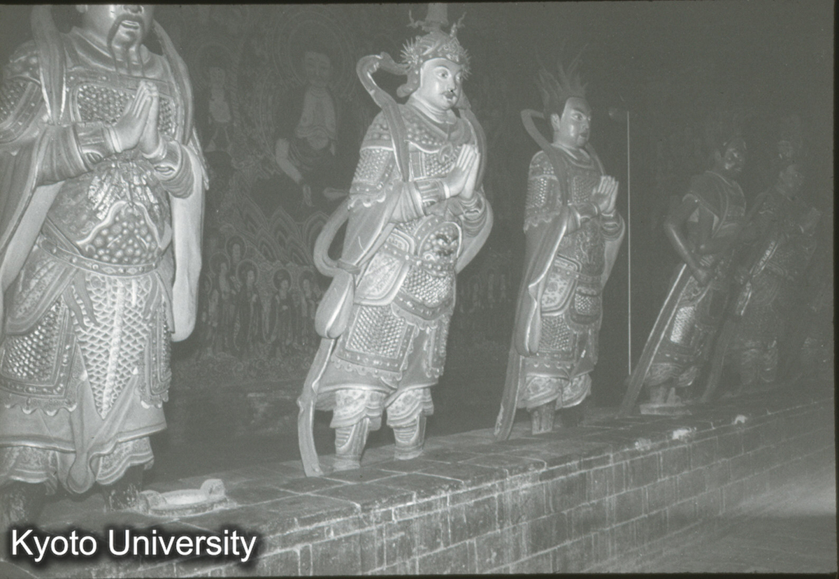 61_上華厳寺大雄宝殿 脇仏 (1)