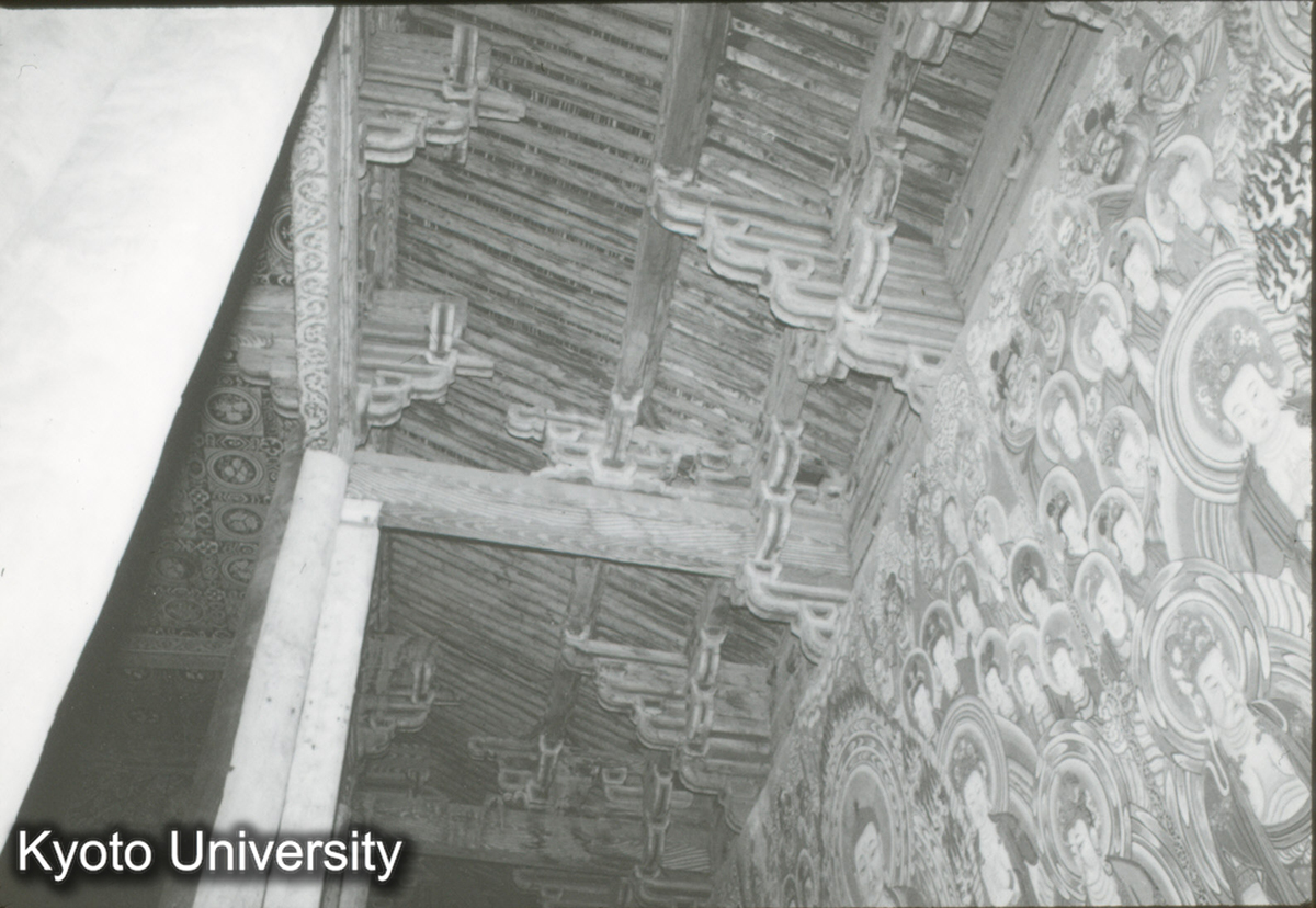 70_上華厳寺大雄宝殿 内部後面 斗栱・壁画 (1)