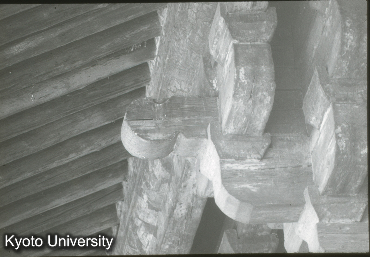 82_上華厳寺大雄宝殿 補間・木鼻 (1)