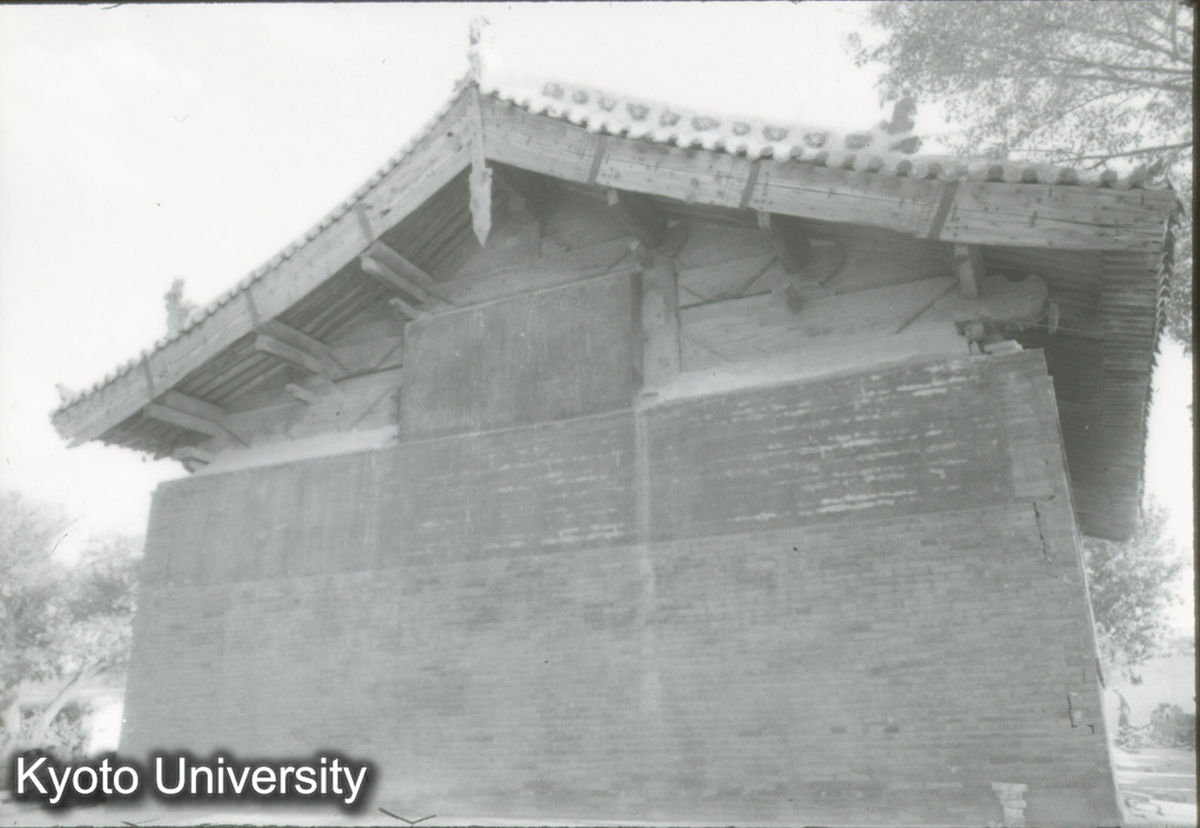 109_下華厳寺薄伽教蔵 側面 (1)