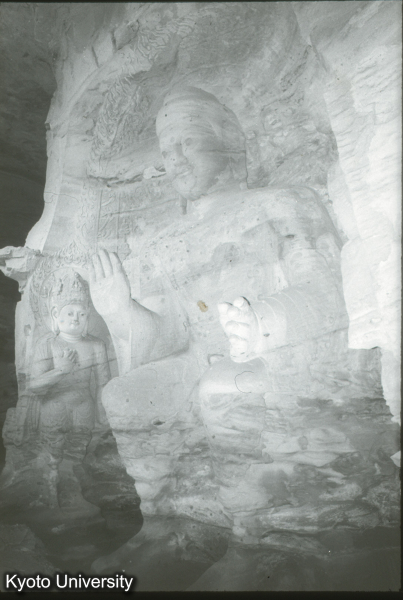 150_雲岡3窟 三尊正側面 (1)