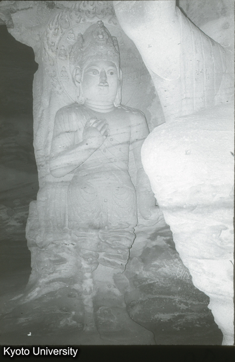 153_雲岡3窟 脇侍 (1)