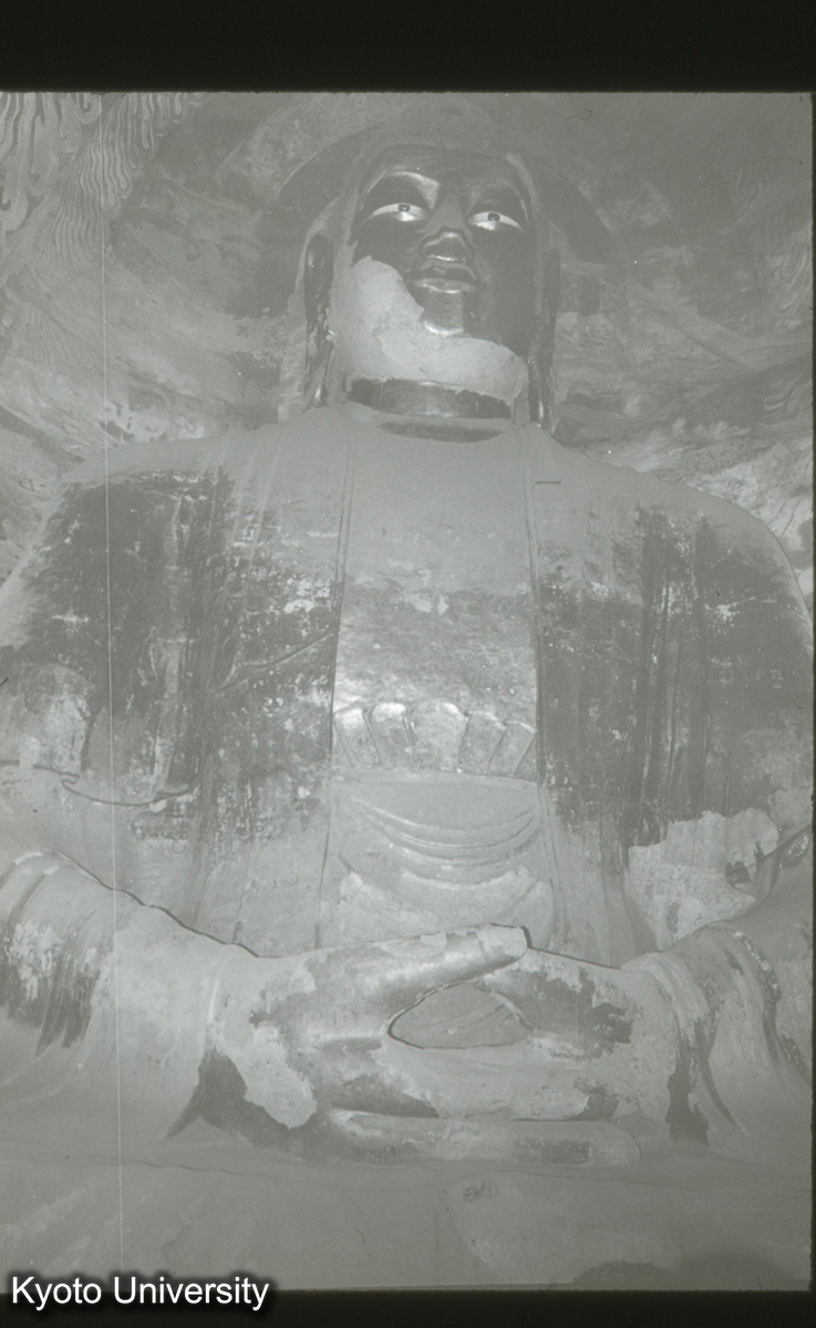 156_雲岡5窟 本尊仰観 (1)