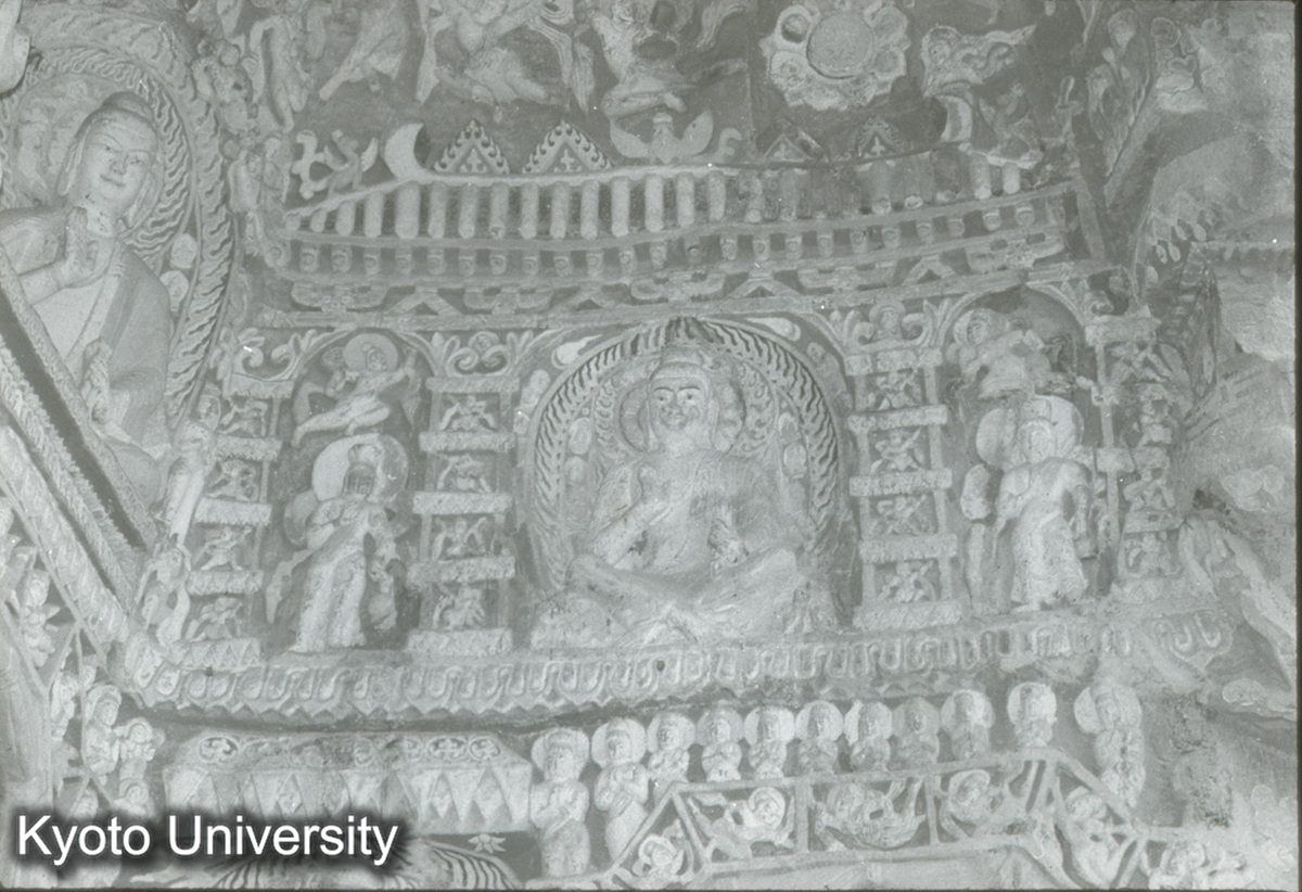 181_雲岡10窟 外陣東壁上層 (1)