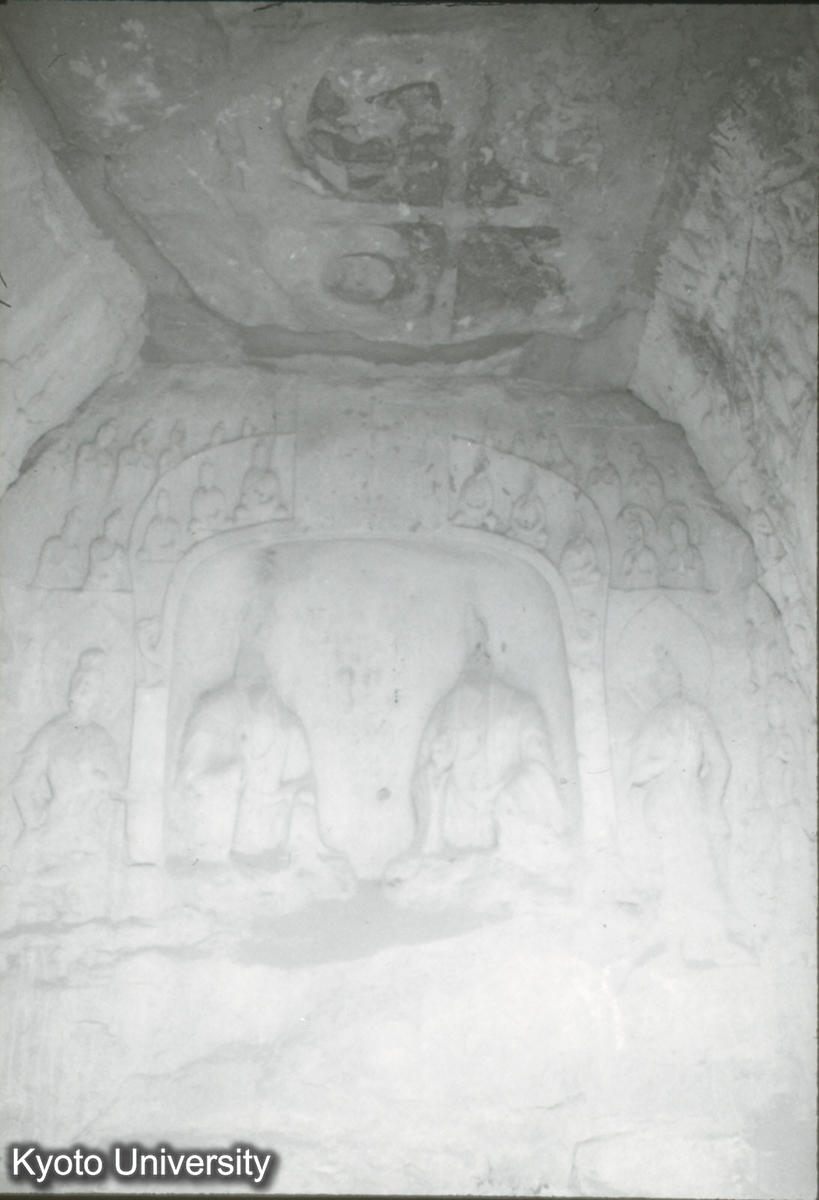 194_雲岡 内部 (1)