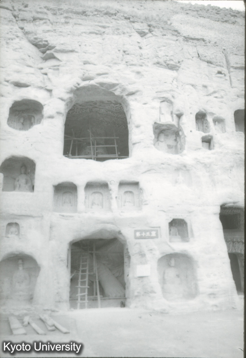 209_雲岡13窟 正面 (1)