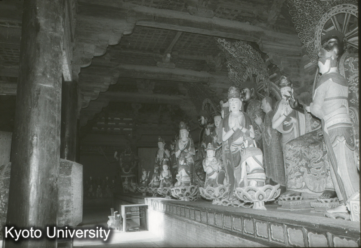 240_仏光寺大殿 内部全景 (1)