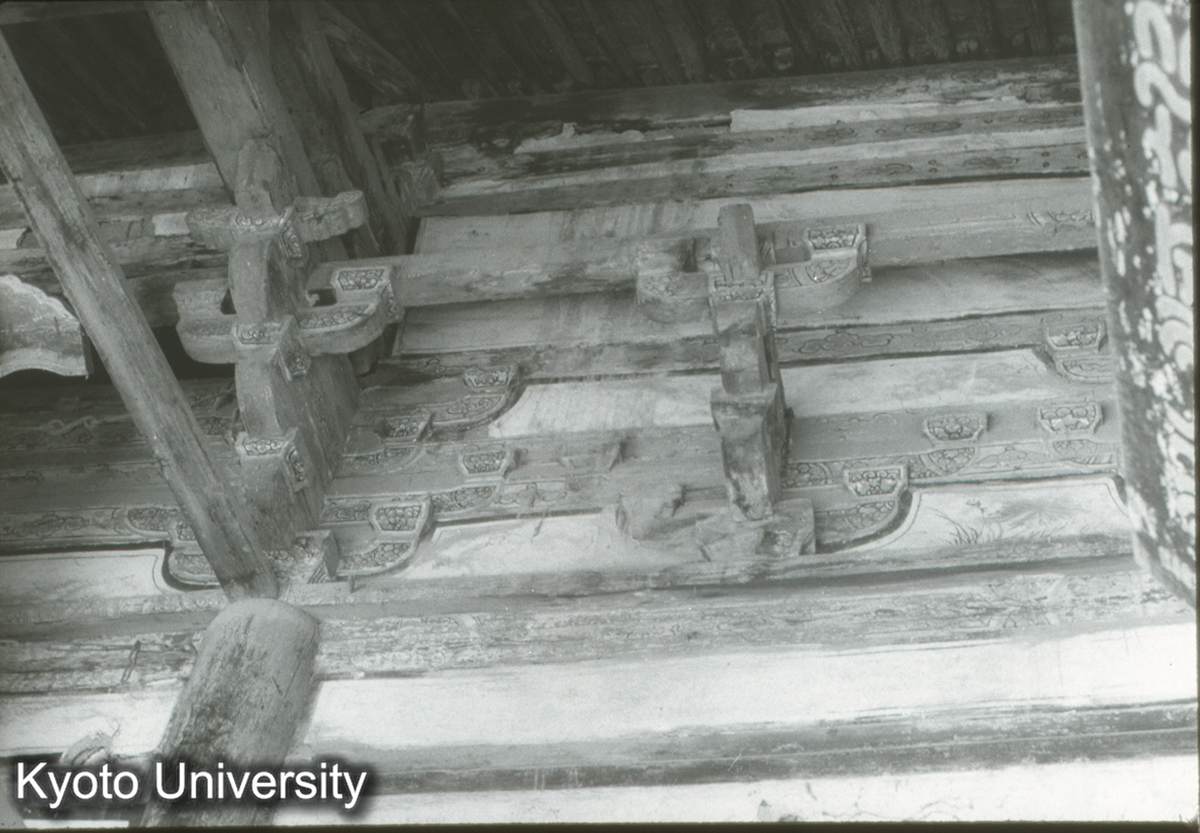 275_晋祠聖母殿 堂身斗栱 （走廊より仰観） (1)