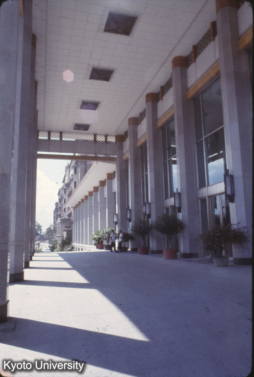 15_北京飯店新楼 ポーチ (1)