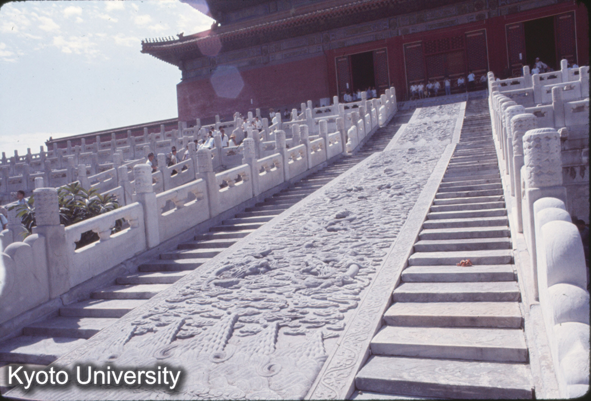 63_故宮 保和殿 背面雲龍彫飾_77 (1)