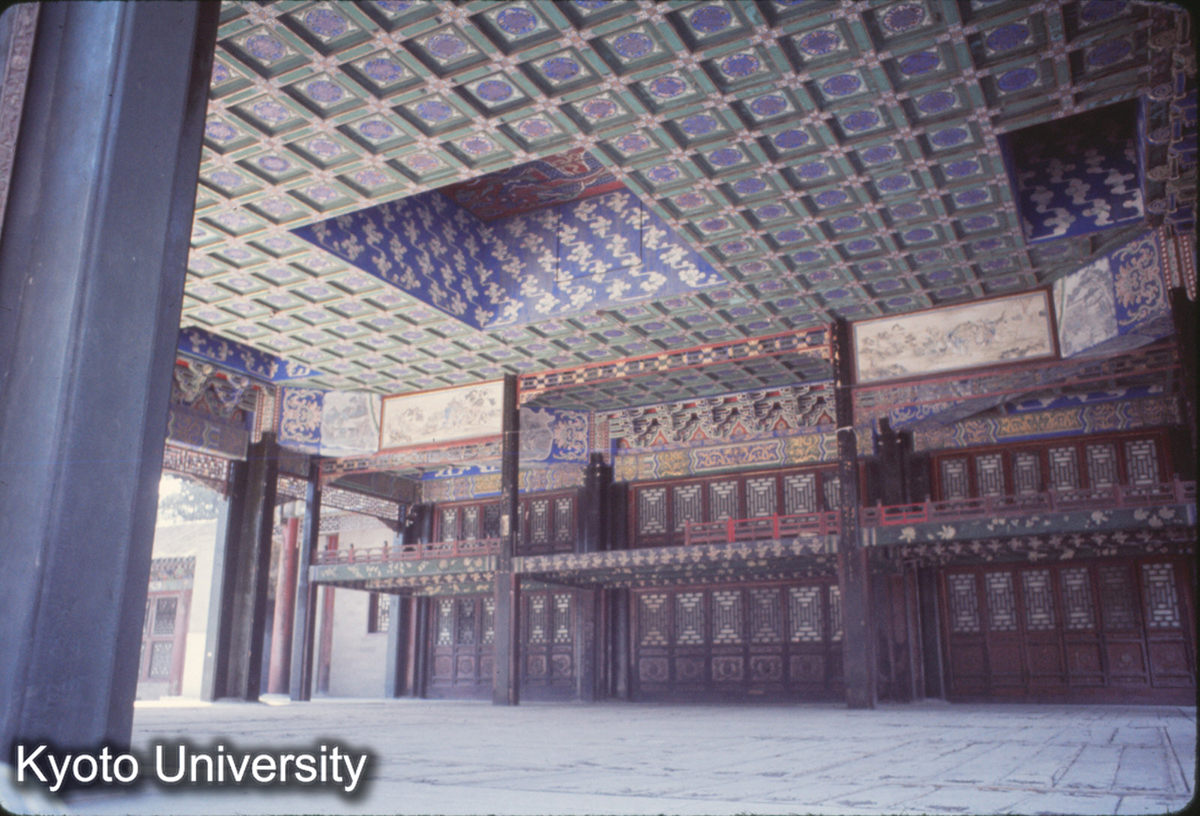 173_頤和園 仁寿殿北面 戯台 (1)