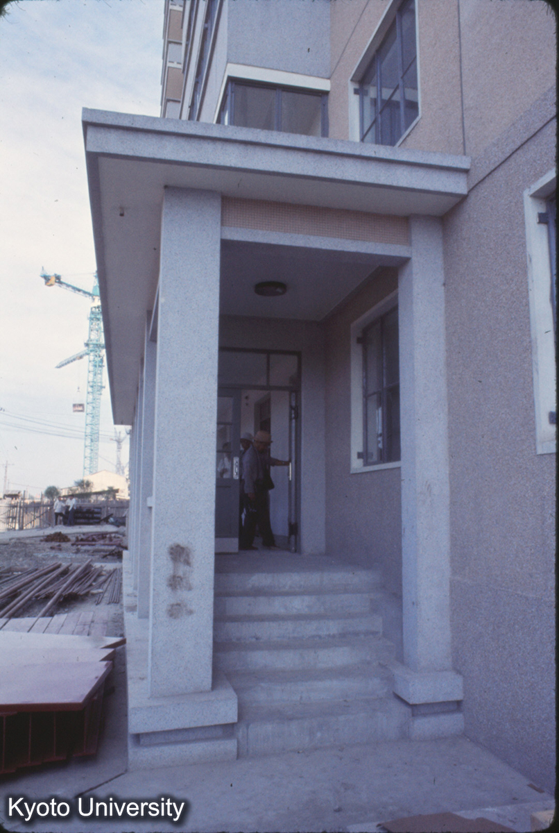 273_北京 前三門高層住宅・ポーチ (1)