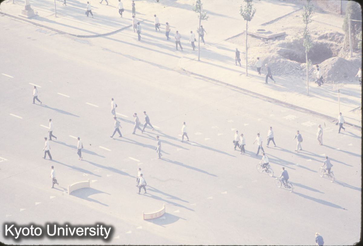 315_北京飯店より早朝の長安街_（1977.8.12） (1)