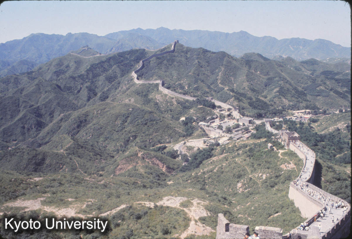 334_八達嶺 東部より西部をみる (1)