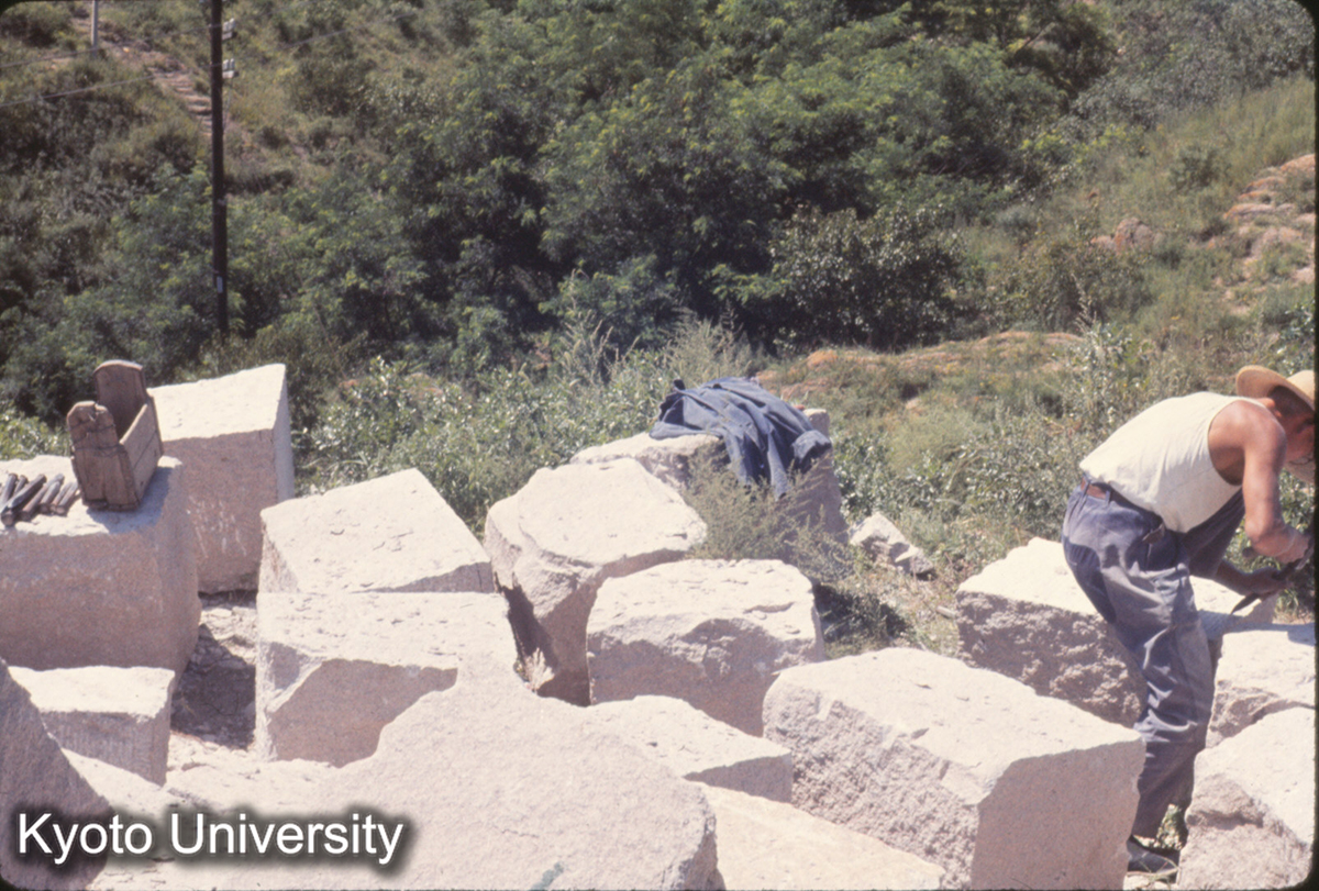 340_八達嶺付近 石工 (1)