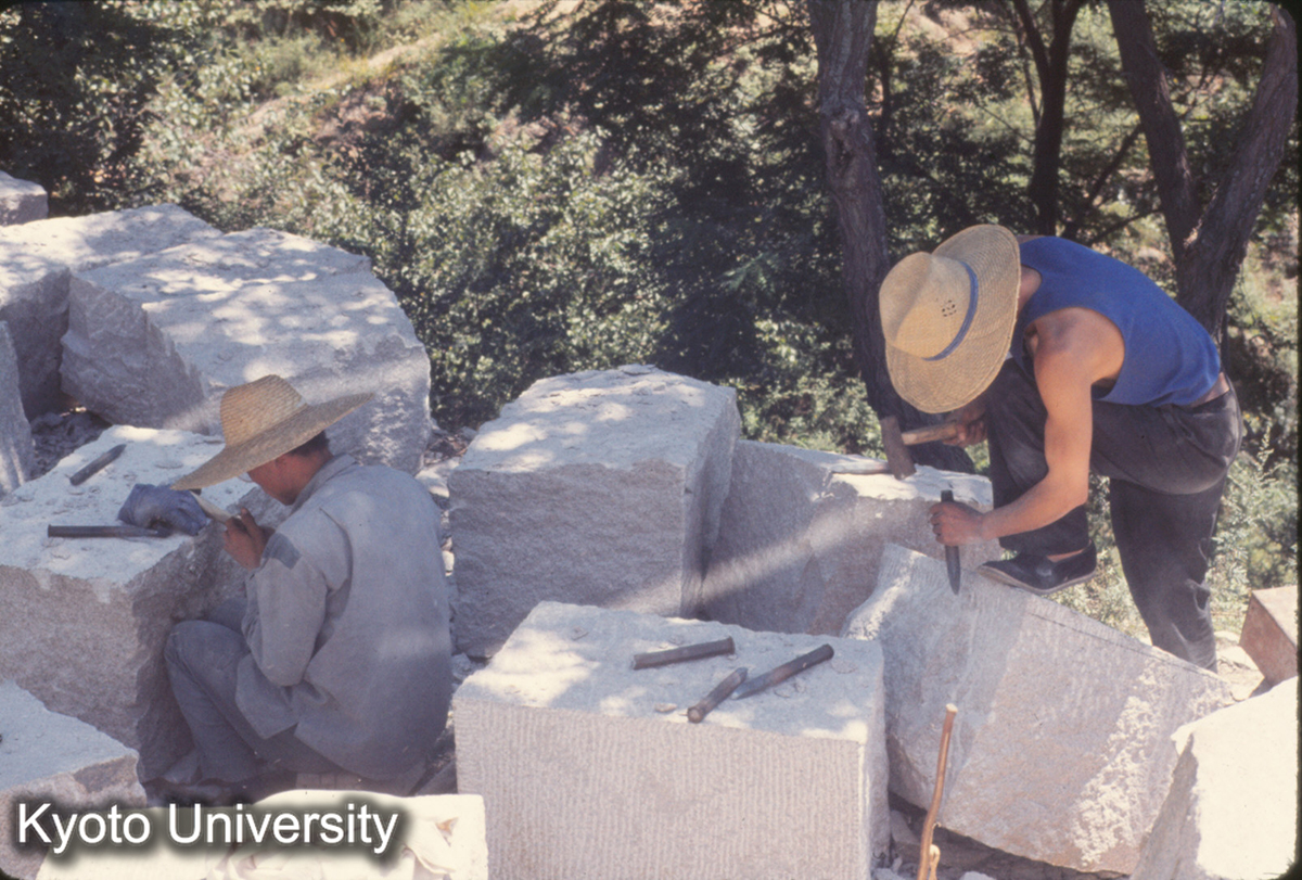 341_八達嶺付近 石工 (1)