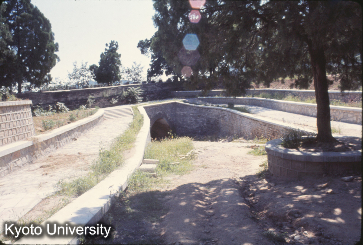 363_定陵 発掘試掘点 (1)