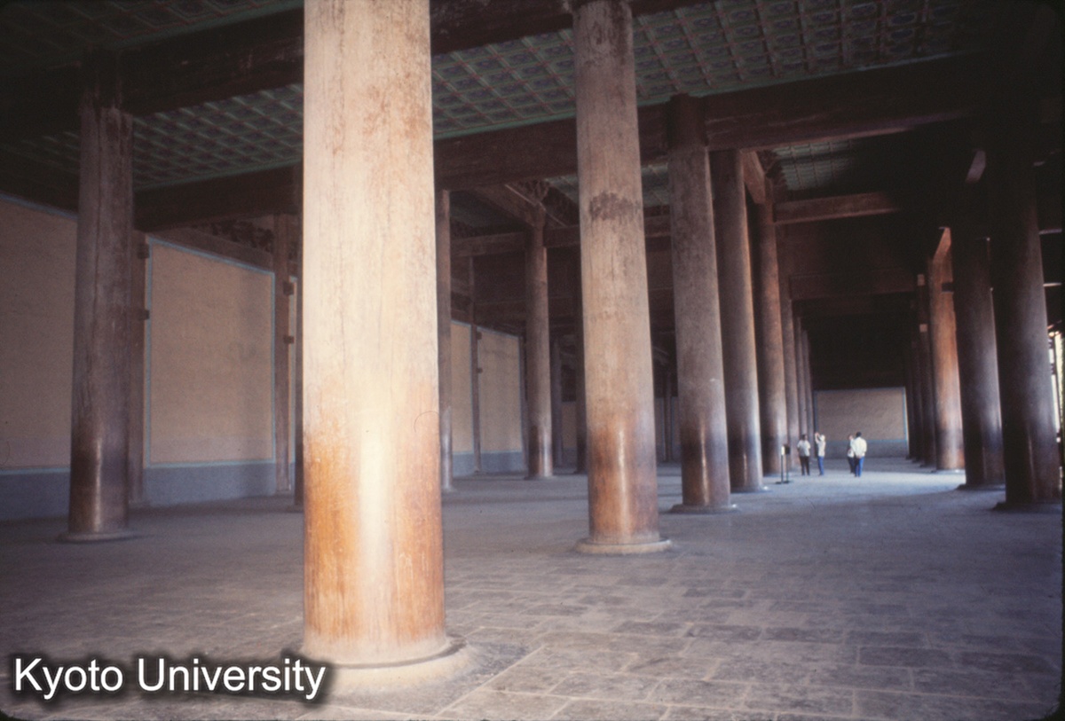 380_長陵稜恩殿 内部 (1)