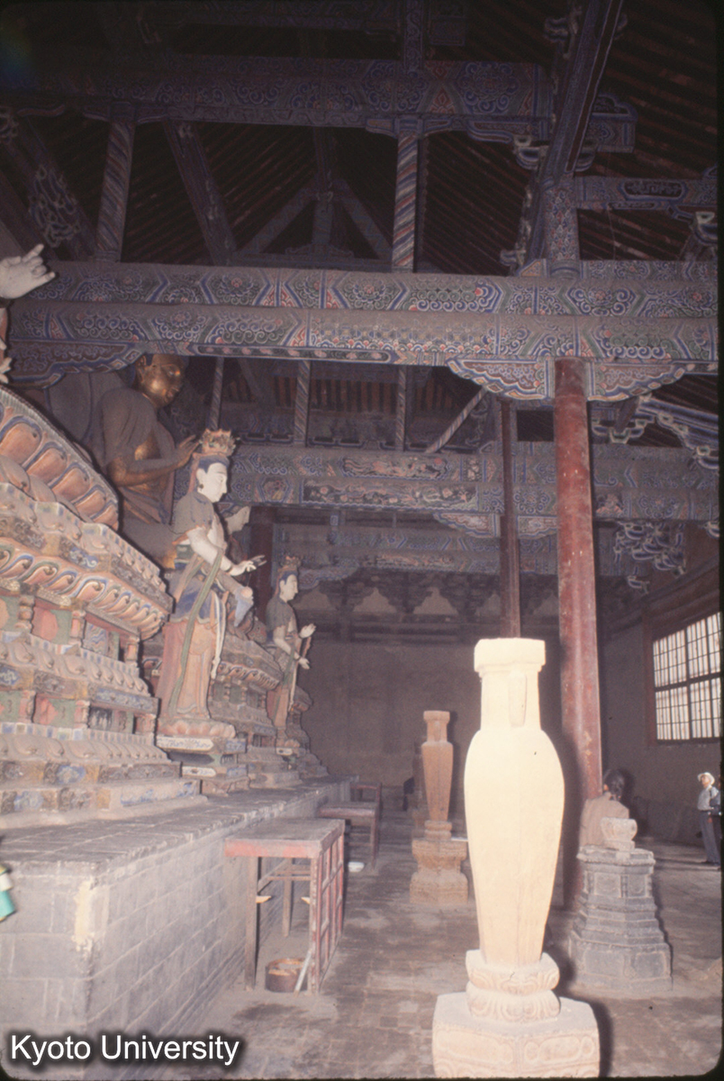 497_善化寺三聖殿 内部 (1)