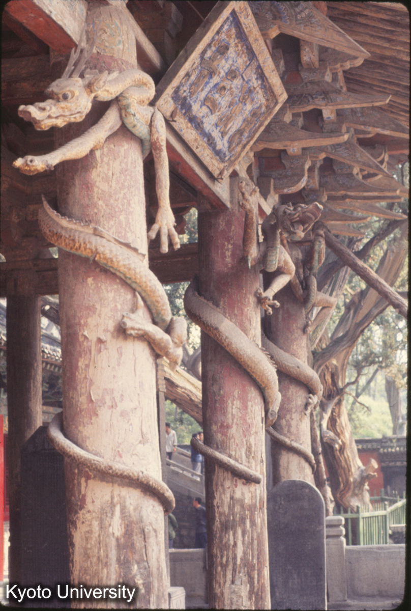 545_晋祠聖母殿 柱,斗栱 (1)