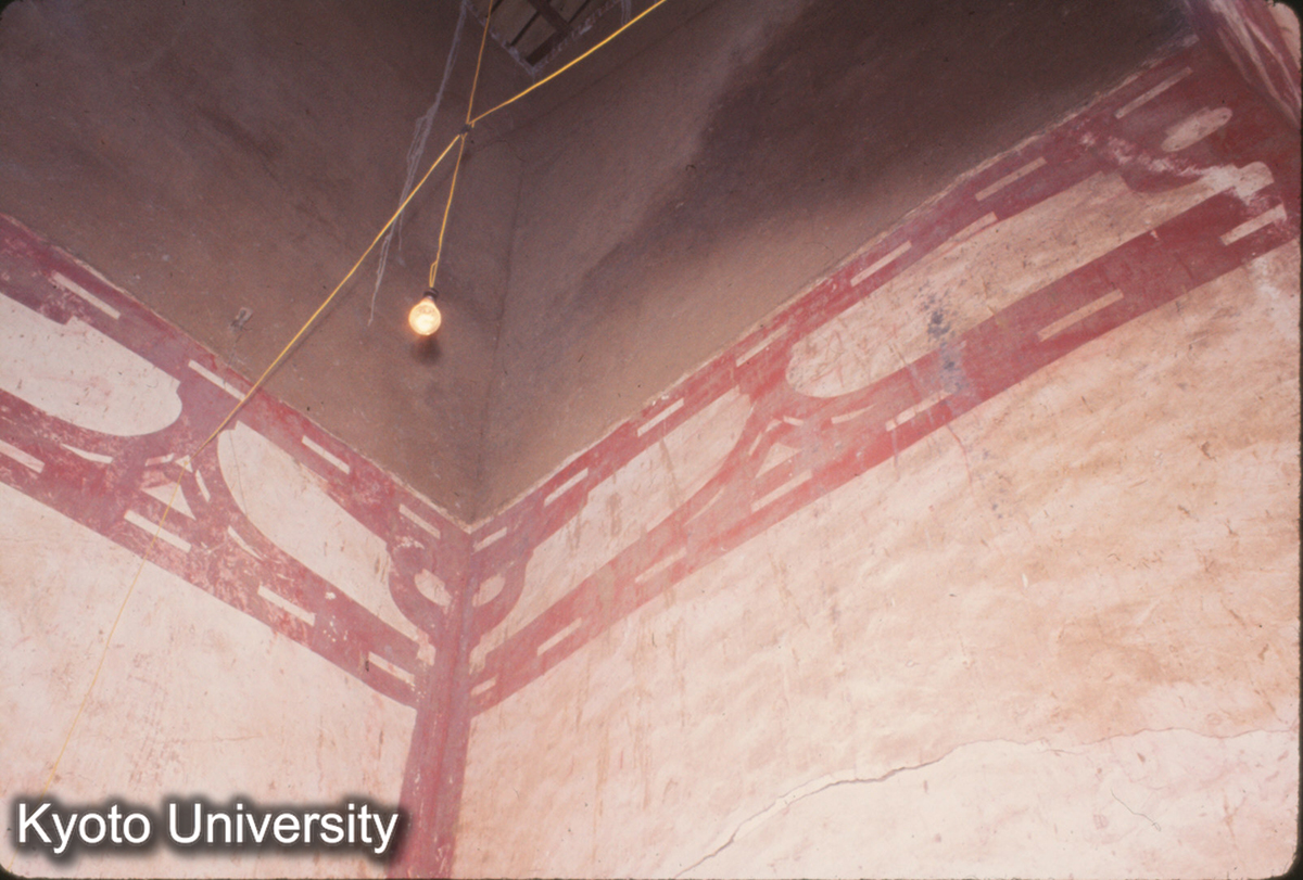670_永泰公主墓 柱枋・斗栱（天井） (1)