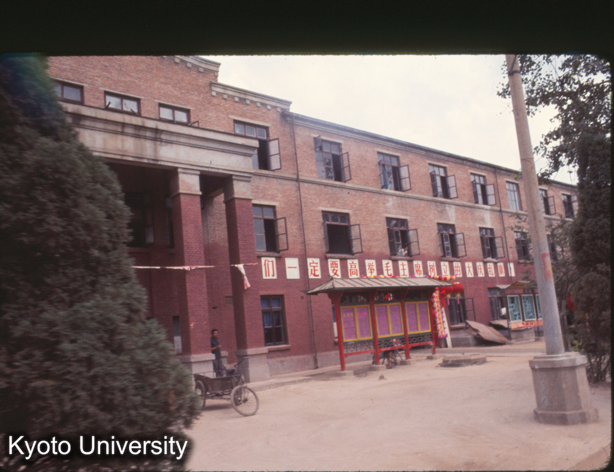 804_洛陽 東方紅施拉機廠 (1)