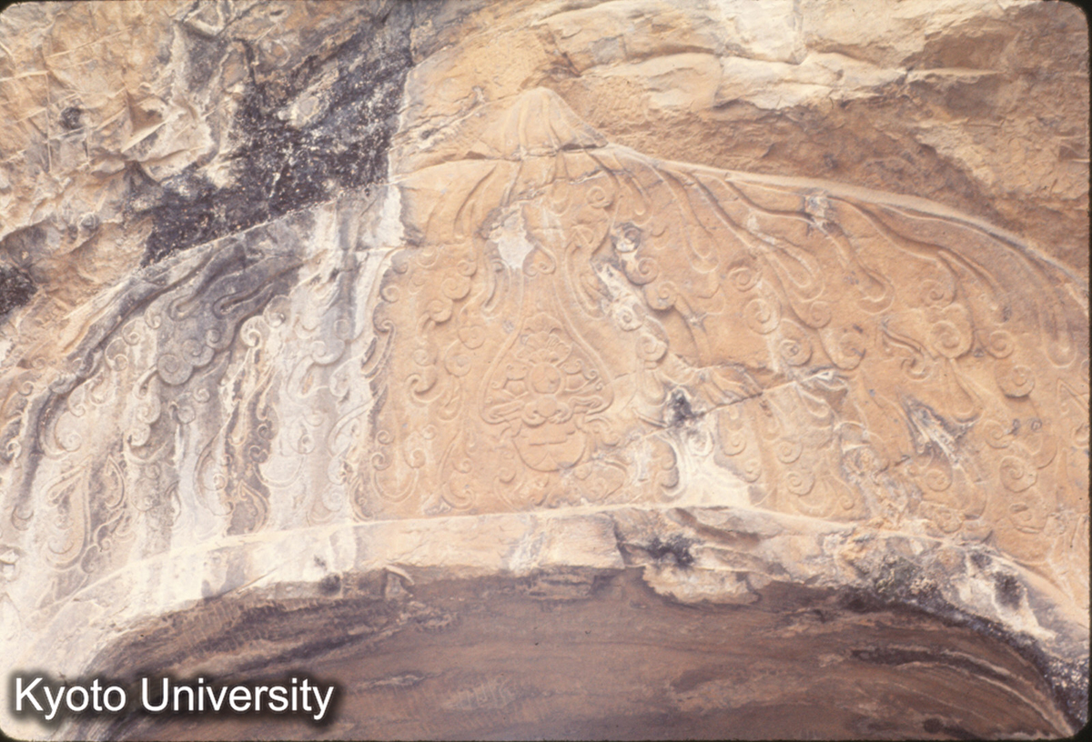 885_龍門 蓮花洞 洞口拱額 (1)