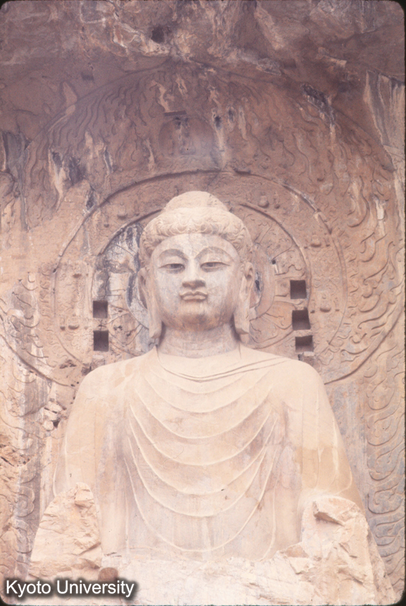 900_龍門 奉先寺 盧舎那仏 (1)