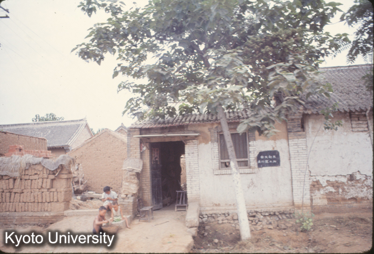 930_洛陽 住宅（龍門帰路） (1)