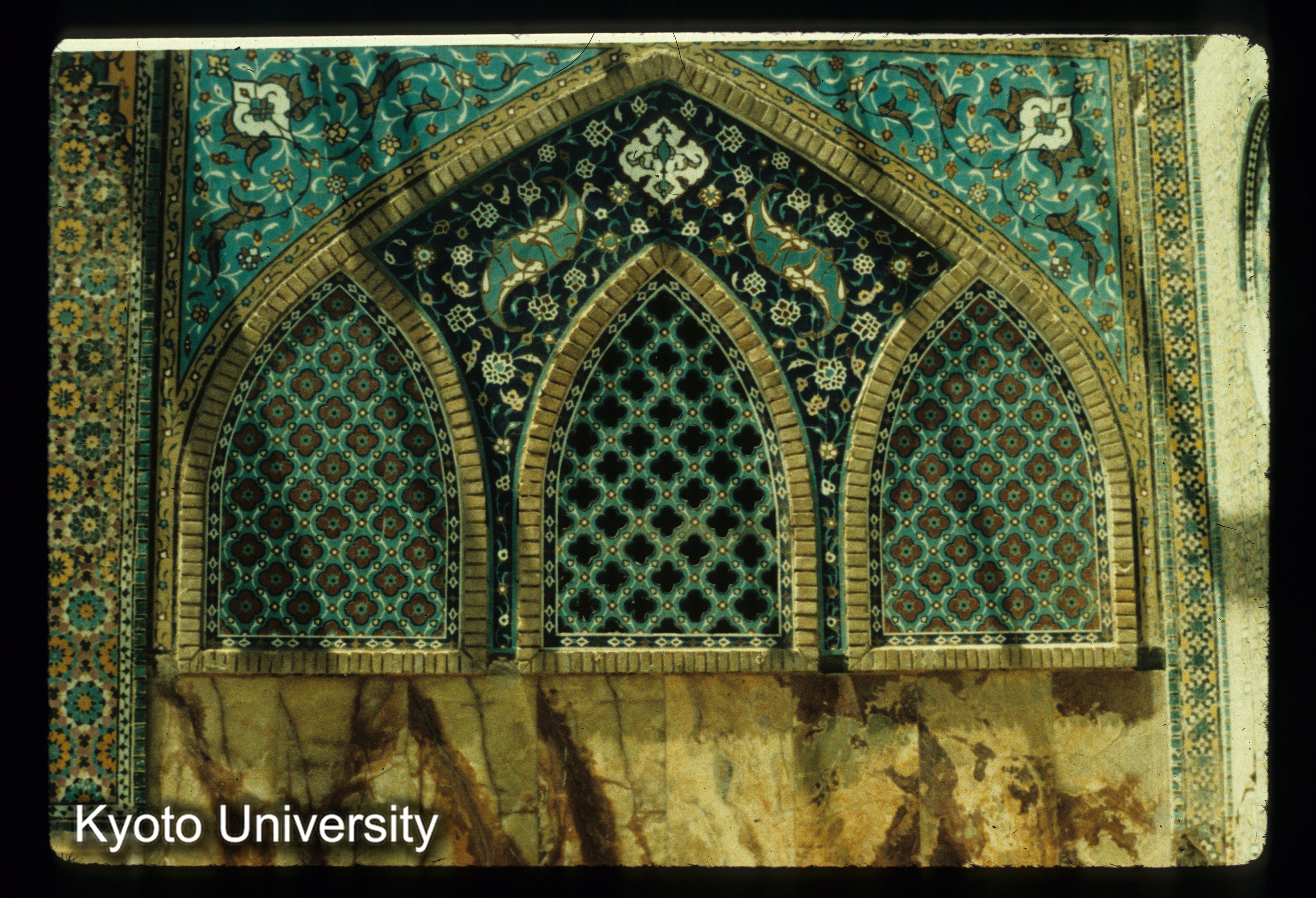 I18_Shah Abdul Azim （Ray） mosque 窓面詳細 (1)